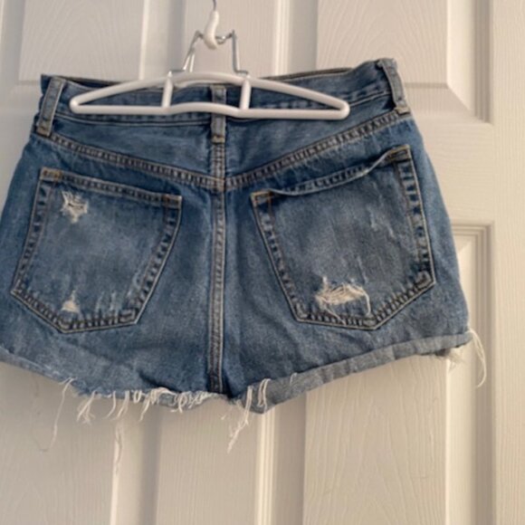We The Free  Distressed Shorts Size 28 - Picture 3 of 8